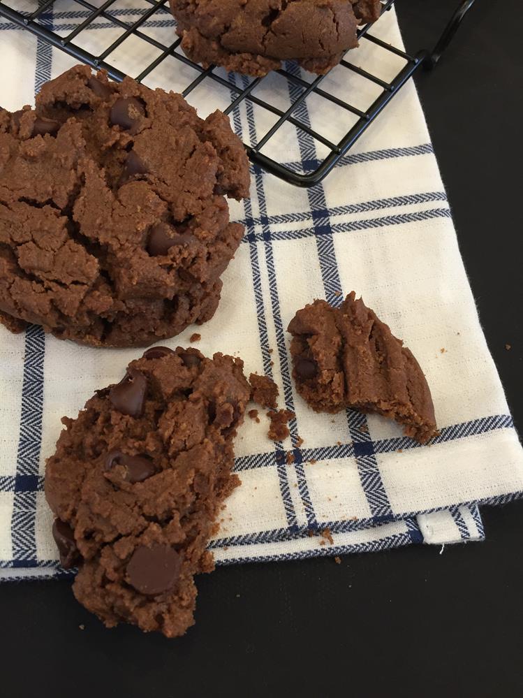 Flourless Chocolate Peanut Butter Cookie